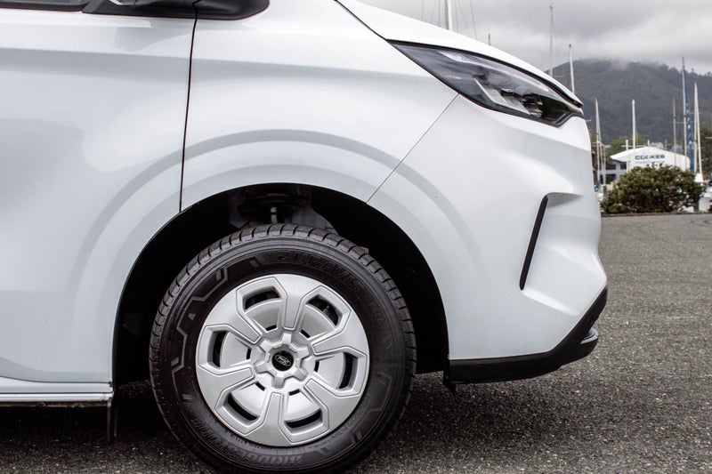 2025 Ford Transit CUSTOM 2.0D 8AT 320L BUS64626795135617114