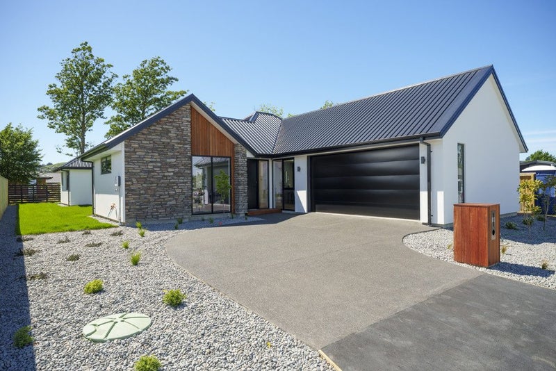 Your New Life at 14 Lorenzos Lane64472528276866111