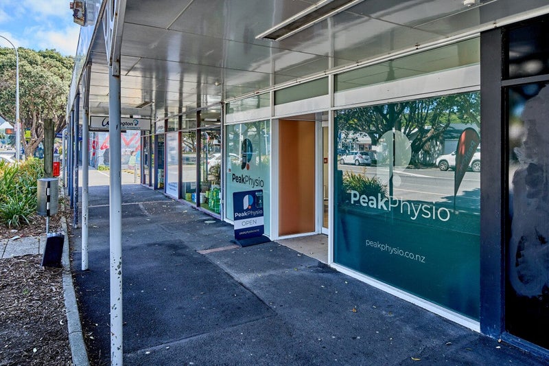 Prime Corner Investment in the Heart of Miramar64471821462402114