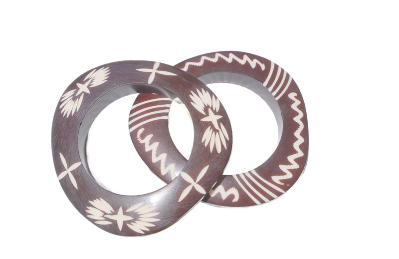 2 Vintage Carved Bangles - Chunky Modernist Jewellery Carousel 1