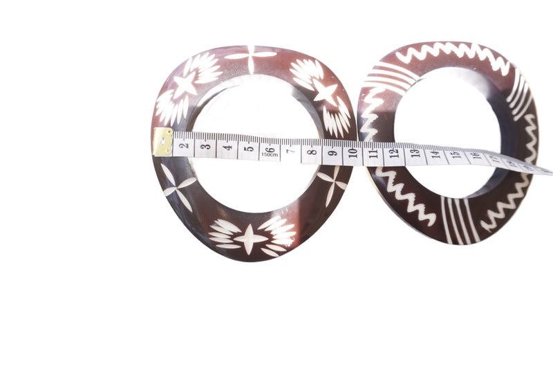 2 Vintage Carved Bangles - Chunky Modernist Jewellery Carousel 2