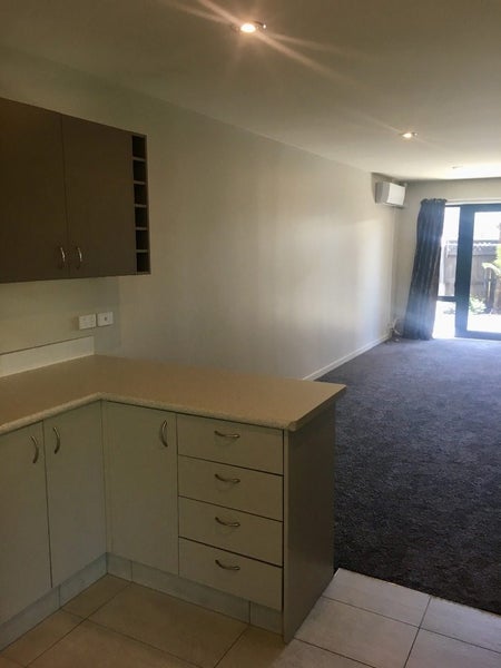 Sydenham, 3 bedrooms64472234111105112