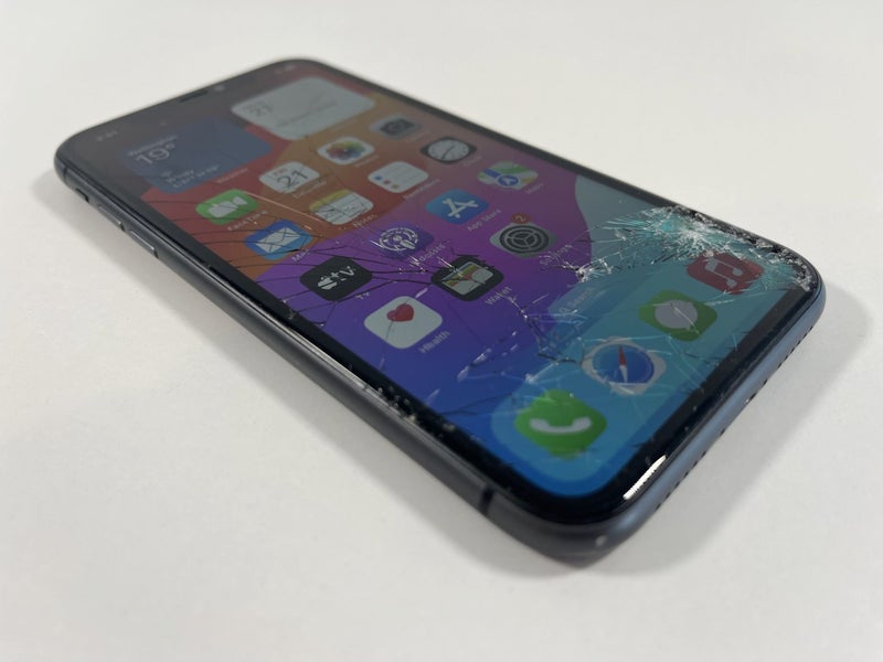 Apple iPhone 11 256gb (damaged)64472481562242113