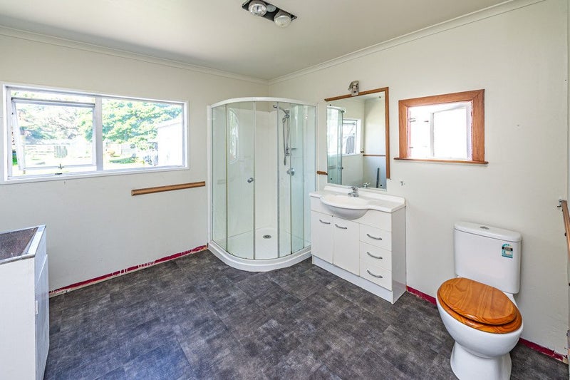 Alert! Appealing Central Villa64472528256387112