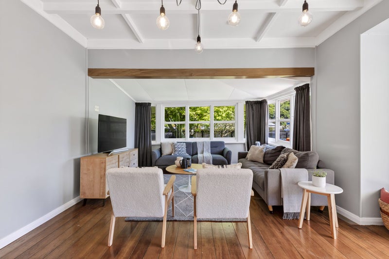 Charming Family Home + Sleepout!64472733090819111