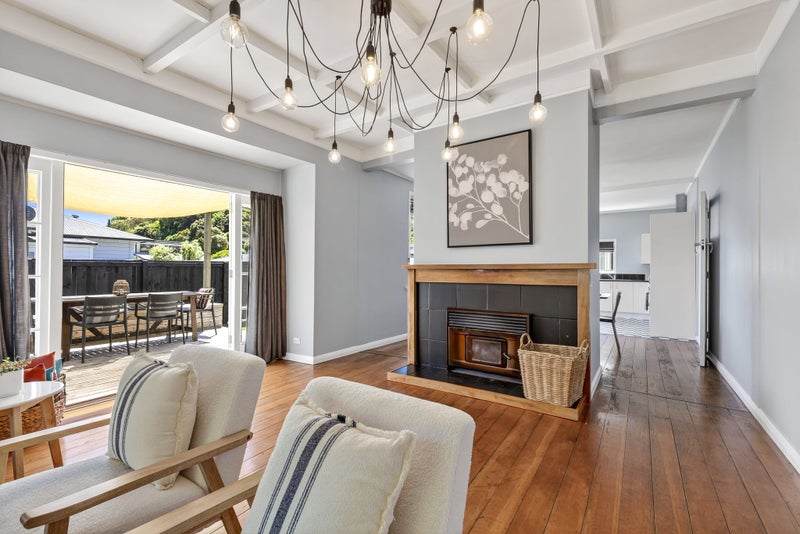 Charming Family Home + Sleepout!64472733090819113