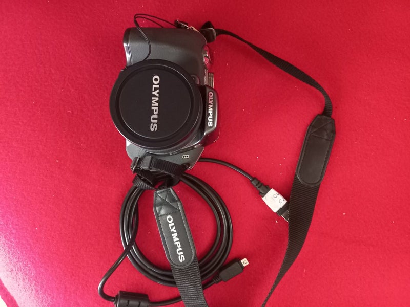 OLYMPUS camera SP-550UZ Carousel 2