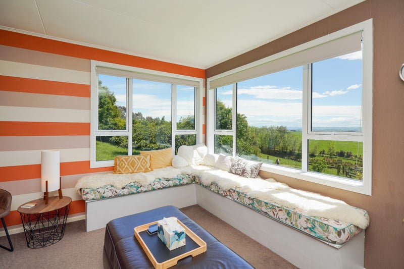 ATTN!! Lifestyle & Gorgeous Vista seekers64472733294337112