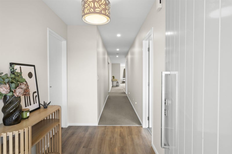 Relocated & Ready to Sell!64472836496003113