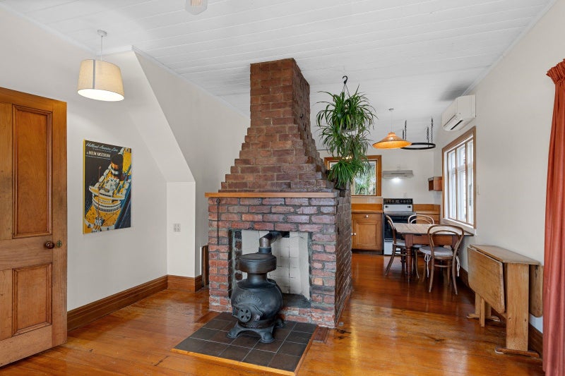 Timeless Lyttelton character64472932350850111