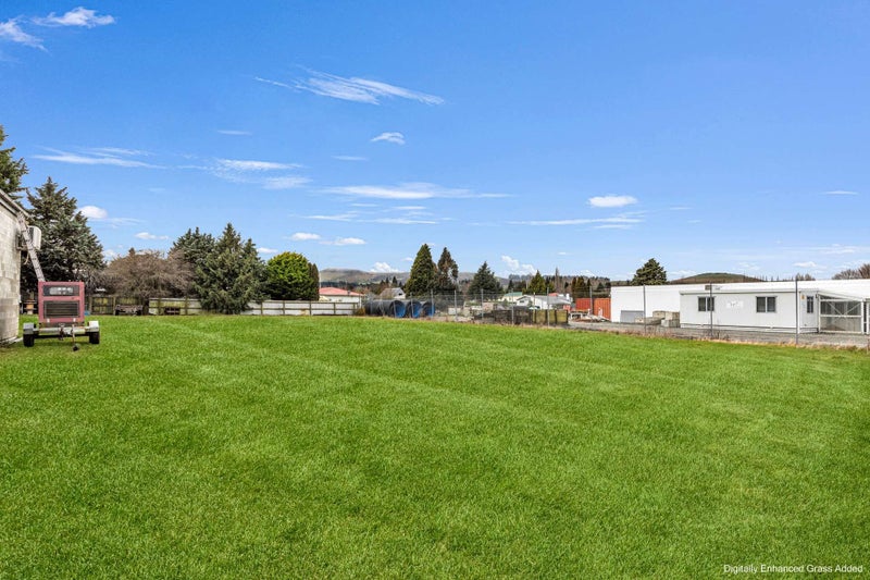 7 Pluto Road, Lumsden64472932336259111