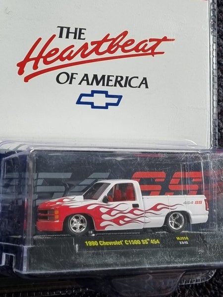 M2 1990 Chevrolet C1500 SS 454 Carousel 2