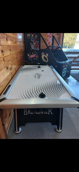 Brunswick Air hockey table Carousel 1