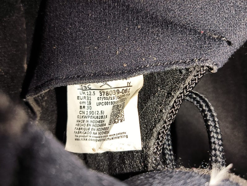 Air Jordan 11 'Bred' (2019) - Childrens US13C/19CM Carousel 7