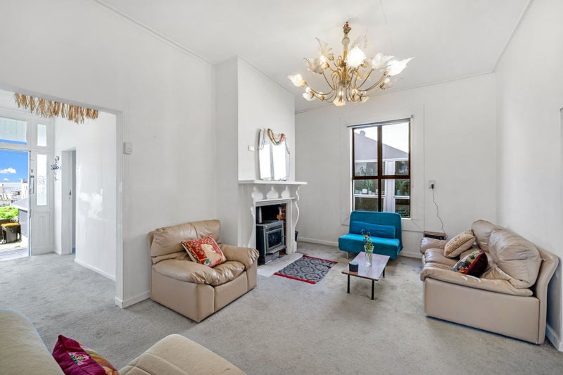 Affordable Coastal Charm - Great Value!64473226042242113