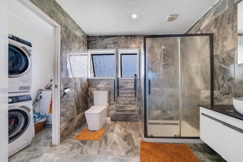 GET IN BEFORE THE BANK GETS IN!64473323976065110