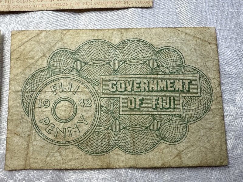 3 WW2 1942 Fiji Banknotes Carousel 7