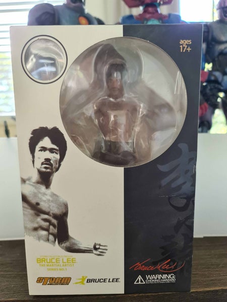 Bruce Lee Action figure plus a x factor 71 comic book64473827948930111