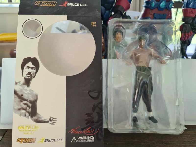 Bruce Lee Action figure plus a x factor 71 comic book64473827948930112