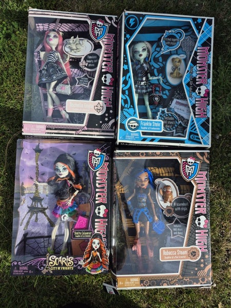 4x Monster high G1 dolls Carousel 1