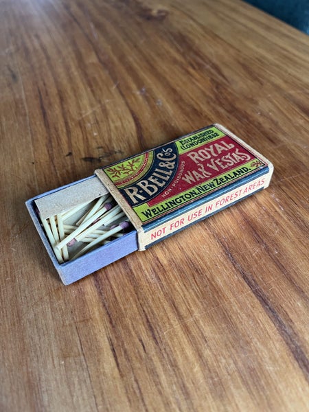 R.Bell&Co match box Carousel 2