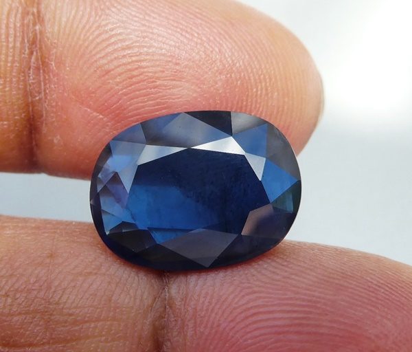 8.63CT VITREOUS HUGE 100% NATURAL DEEP BLUE SAPPHIRE Carousel 1