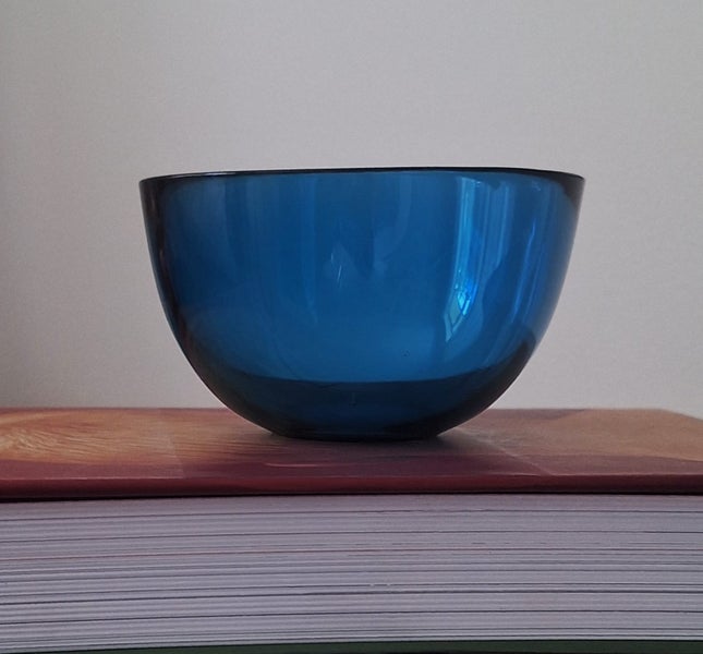 +++ VINTAGE SCANDI " ORREFORS -SWEDEN " BLUE GLASS BOWL +++ Carousel 2