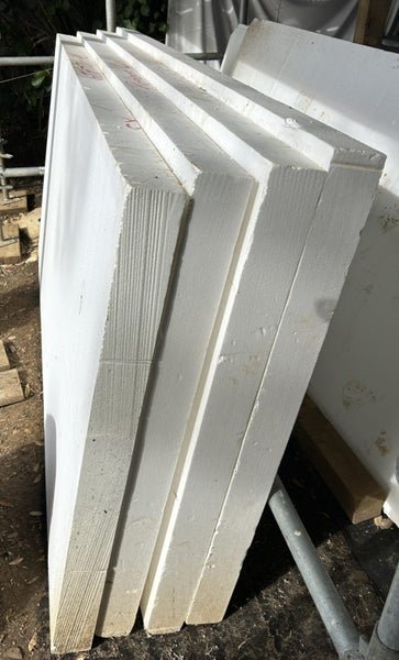 4 Expole under slab insulation (R3.60) Carousel 1