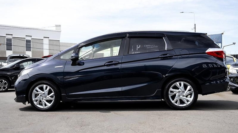 2015 Honda Shuttle Hybrid Z, Heated Seats, Reve...64629546982274112