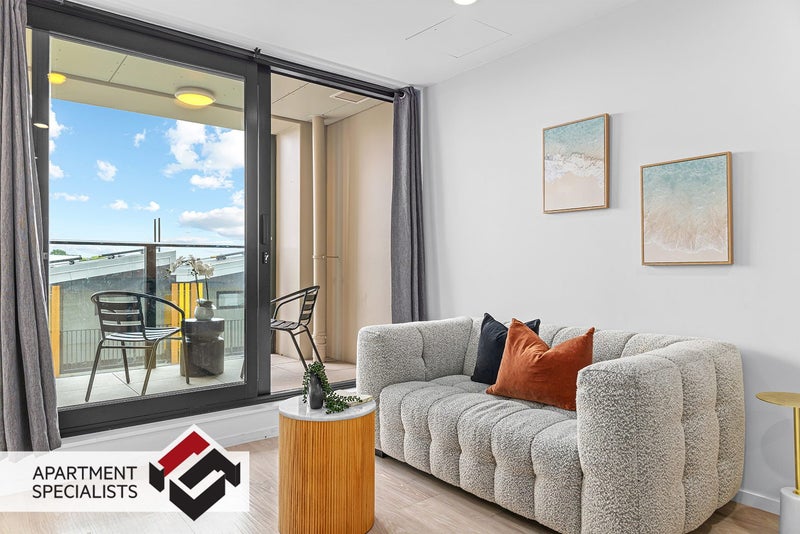 Right Place. Right Pad.64474824948867113