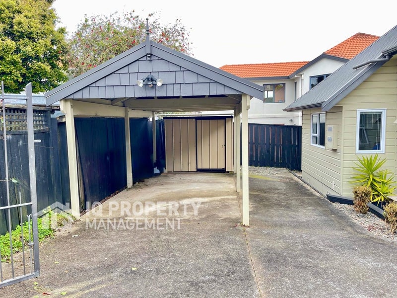 One Tree Hill, 3 bedrooms64475022842625111