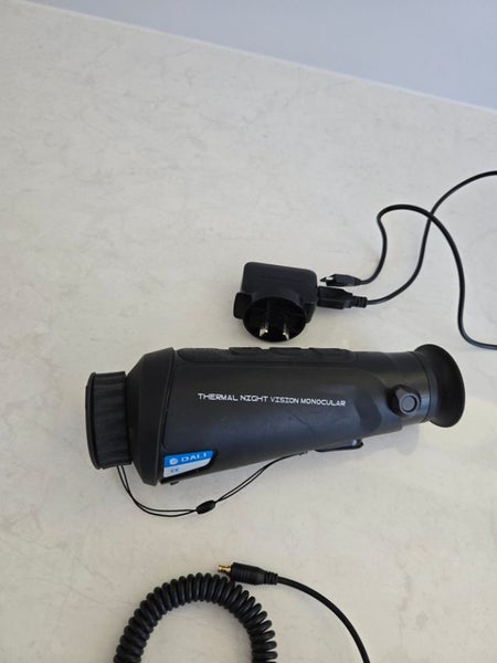 Thermal monocular64475286606467112