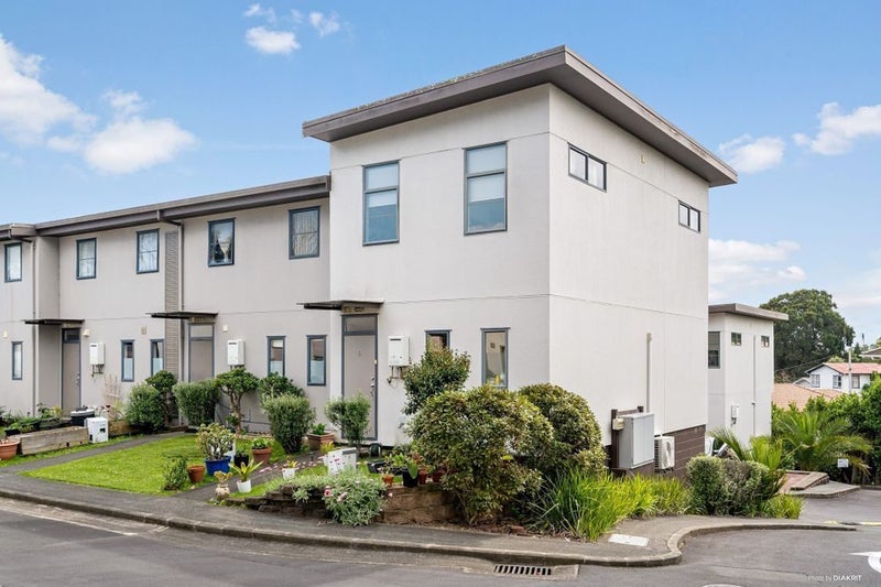 Avondale, 3 bedrooms64475812156417114