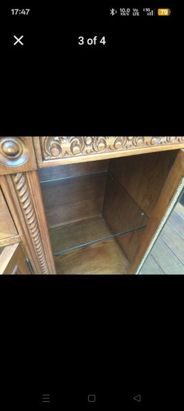 Solid Oak Sideboard / Buffet – Excellent Condition – Beautiful Carved Detail64480269465473112