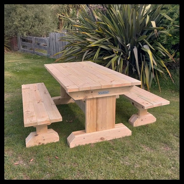 Tavern Style Outdoor Picnic Bench64480529898499111