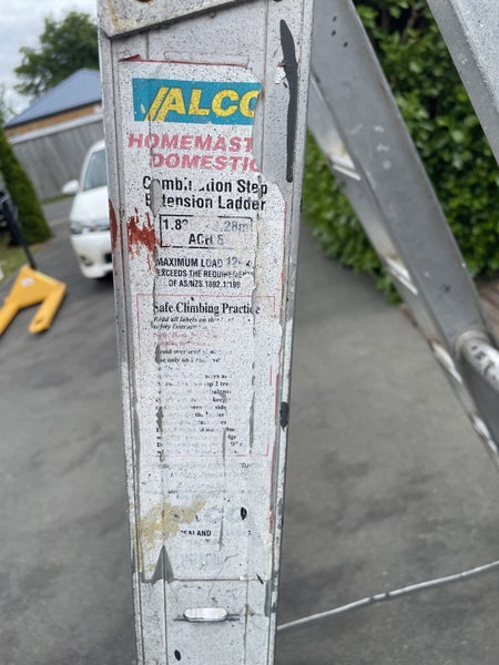 2 x large ladders Carousel 4