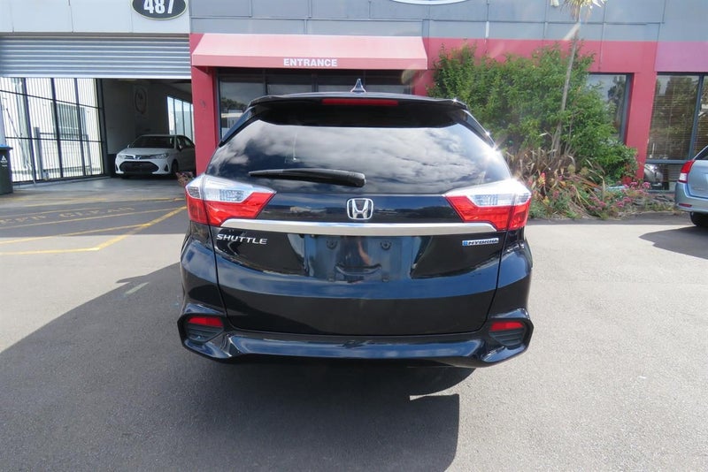 2017 Honda Shuttle X Model 1.5L Hybrid.64636951053827114
