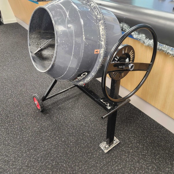 FAULTY OZITO CONCRETE MIXER A18104735-1 Carousel 2