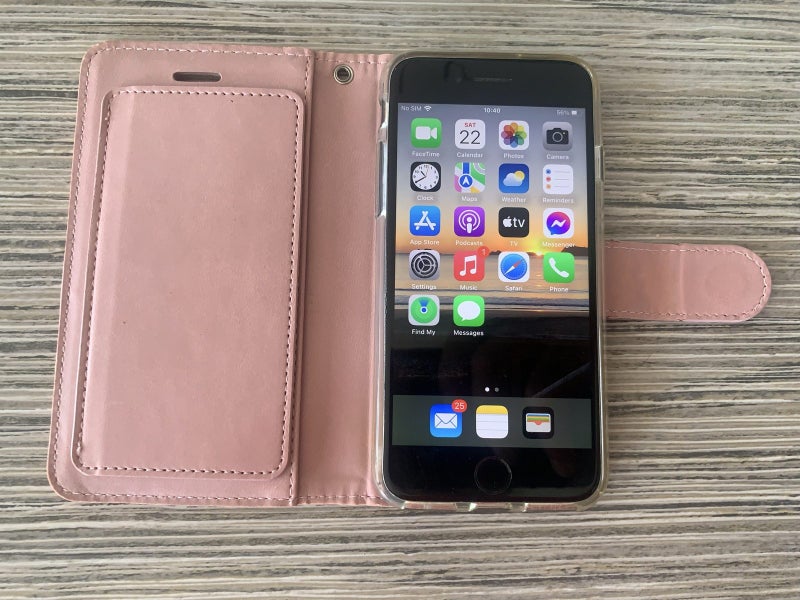 iPhone 8 with case64481865089155110