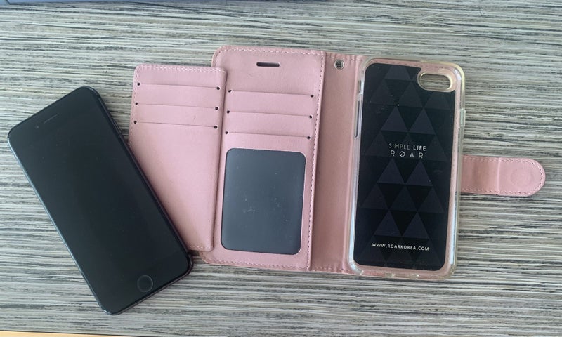iPhone 8 including case/wallet64485617476227112