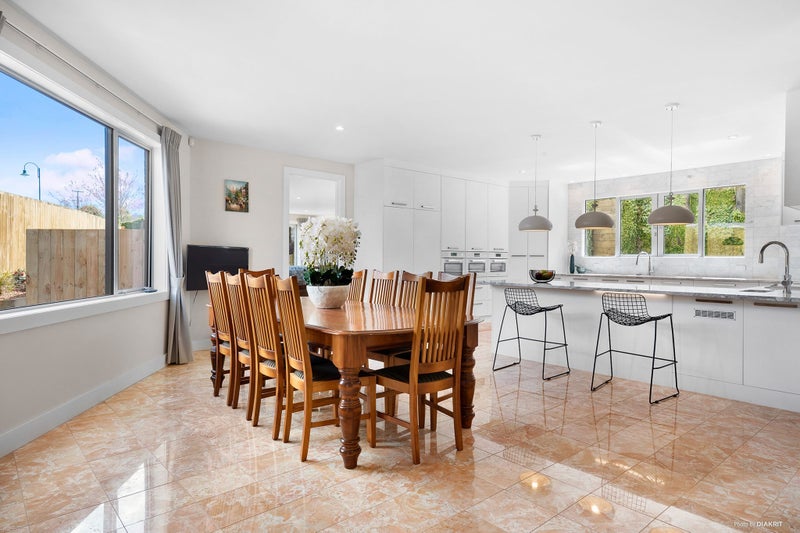 Northcross, 6+ bedrooms64537566553346112