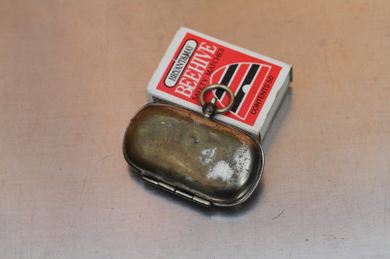 Antique Sovereign case Carousel 4