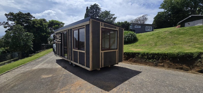 6m x 2.7m Tiny house Carousel 1