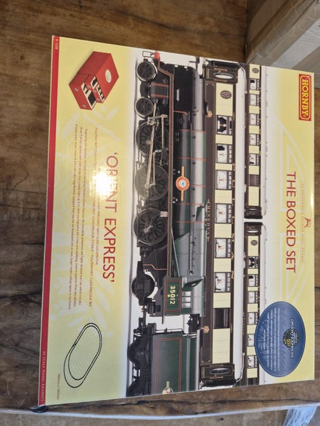 Hornby THE BOX SET Orent Express64482897609345110