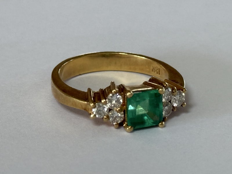 18 carat yellow gold Colombian Emerald and Diamond ring Carousel 1