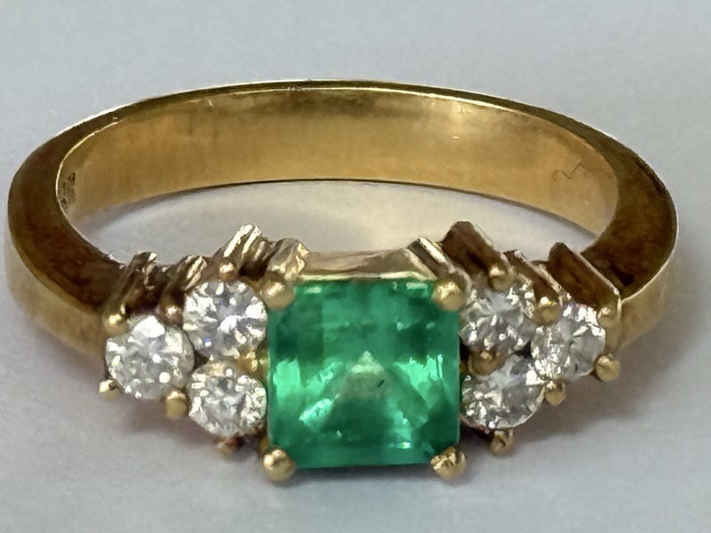 18 carat yellow gold Colombian Emerald and Diamond ring Carousel 2
