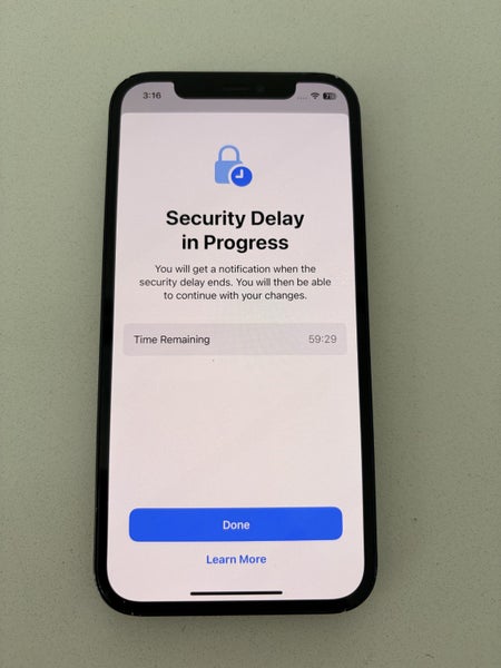 iPhone 1264483680419713110