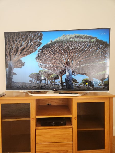 LG 55" LED TV Carousel 7
