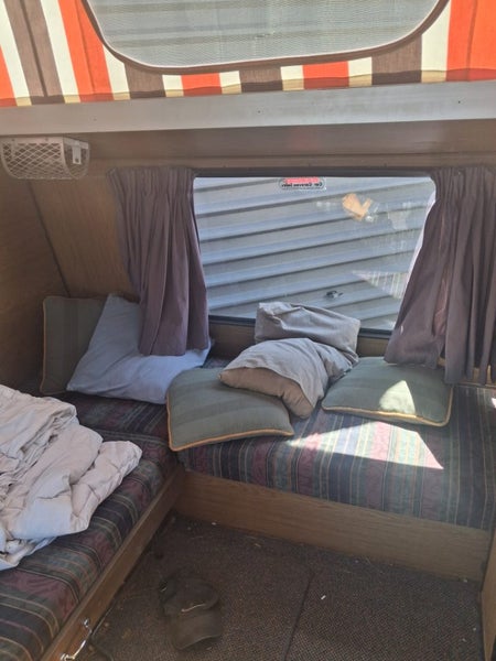 Pop top Caravan64484313422849112