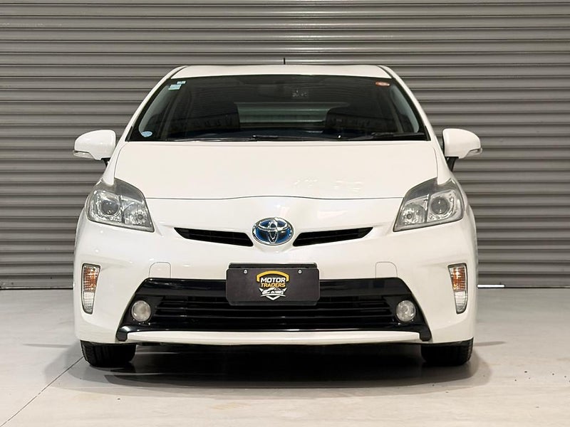 2012 Toyota Prius HYBRID | Mint Condition64759066166531112